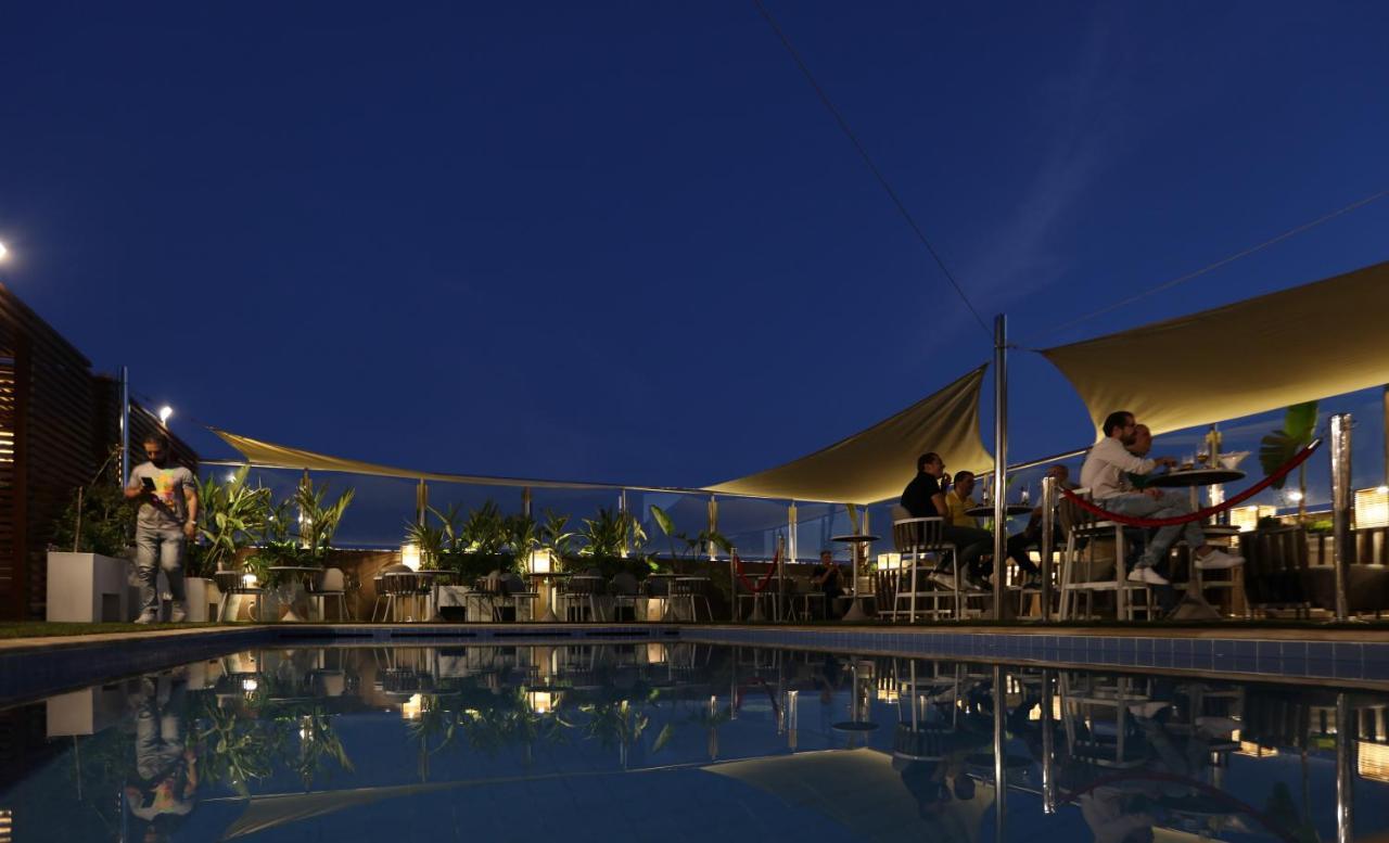 Le Palace D'Anfa Casablanca Eksteriør billede The Sky Bar at the Hotel