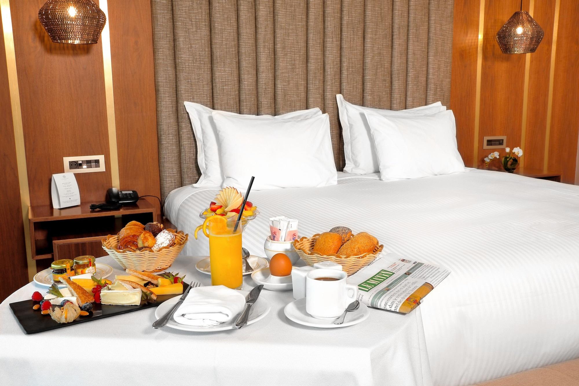 Le Palace D'Anfa Casablanca Eksteriør billede Room service