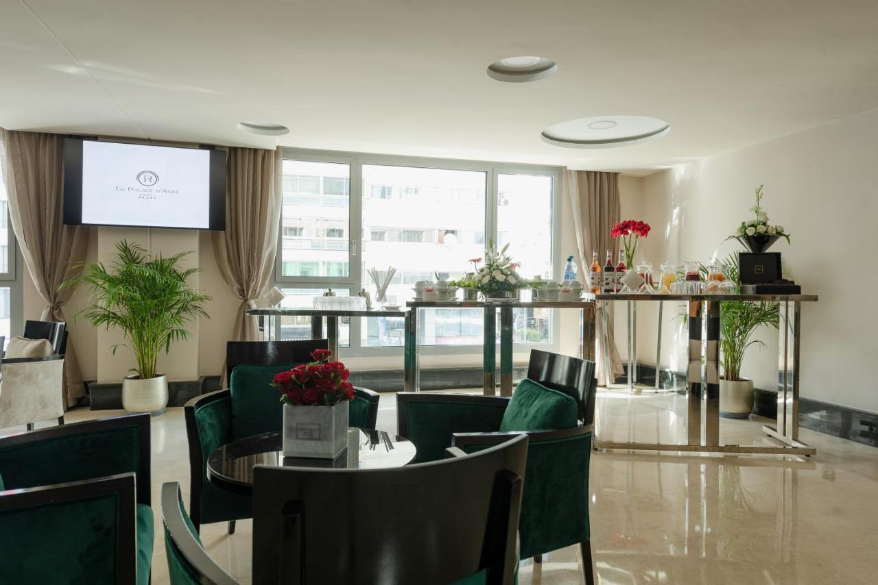 Le Palace D'Anfa Casablanca Eksteriør billede The Club Lounge at the airport