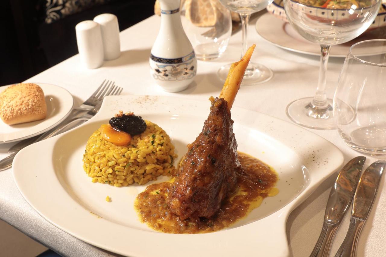 Le Palace D'Anfa Casablanca Eksteriør billede A lamb shank