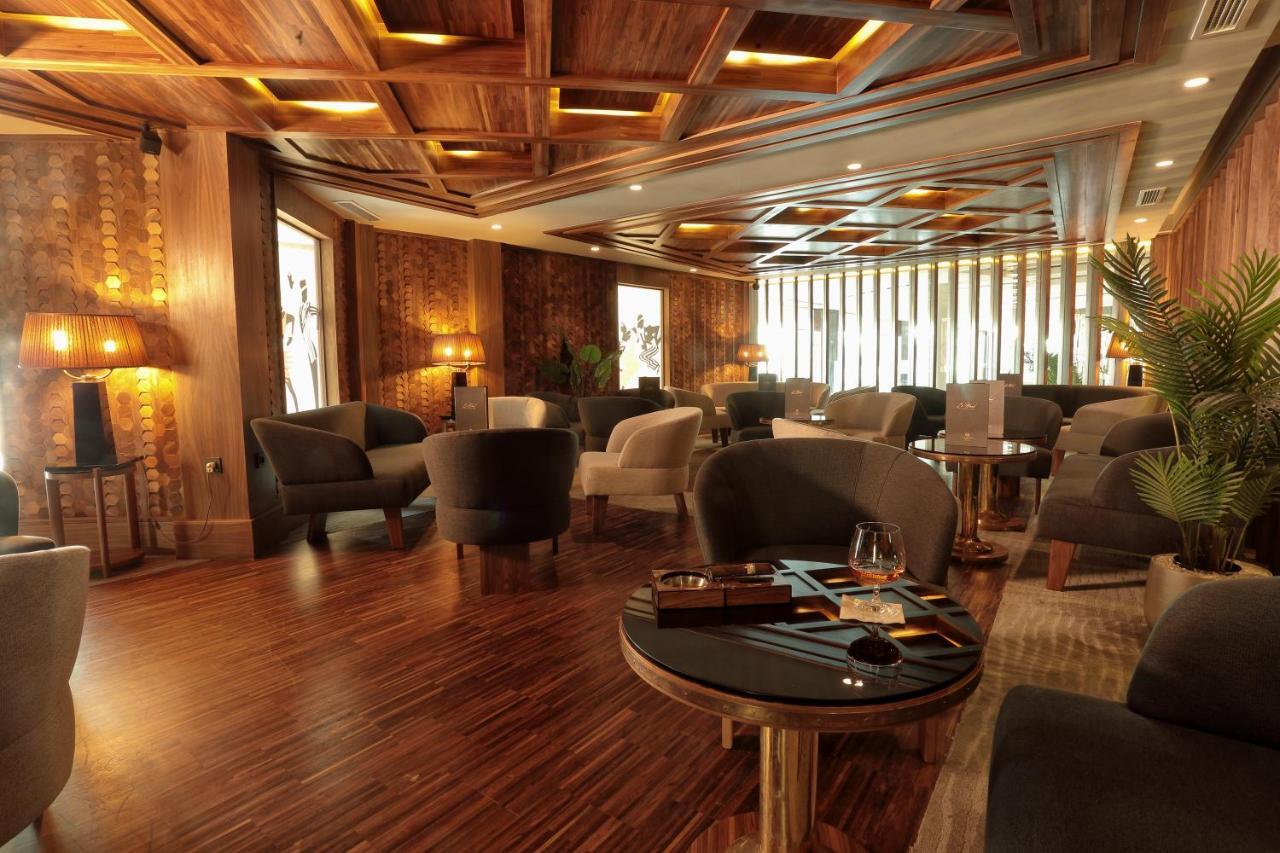 Le Palace D'Anfa Casablanca Eksteriør billede The lounge at the airport
