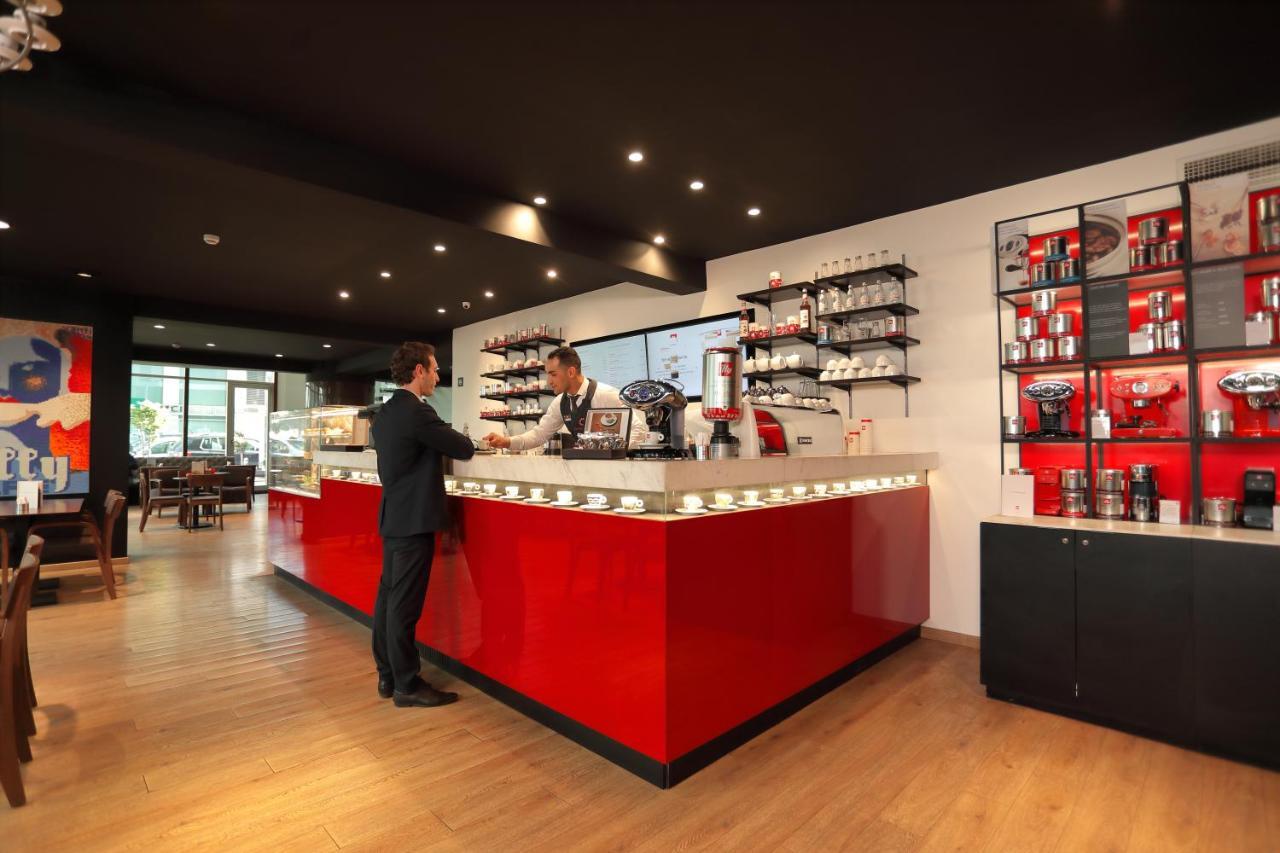 Le Palace D'Anfa Casablanca Eksteriør billede The interior of a Nespresso boutique