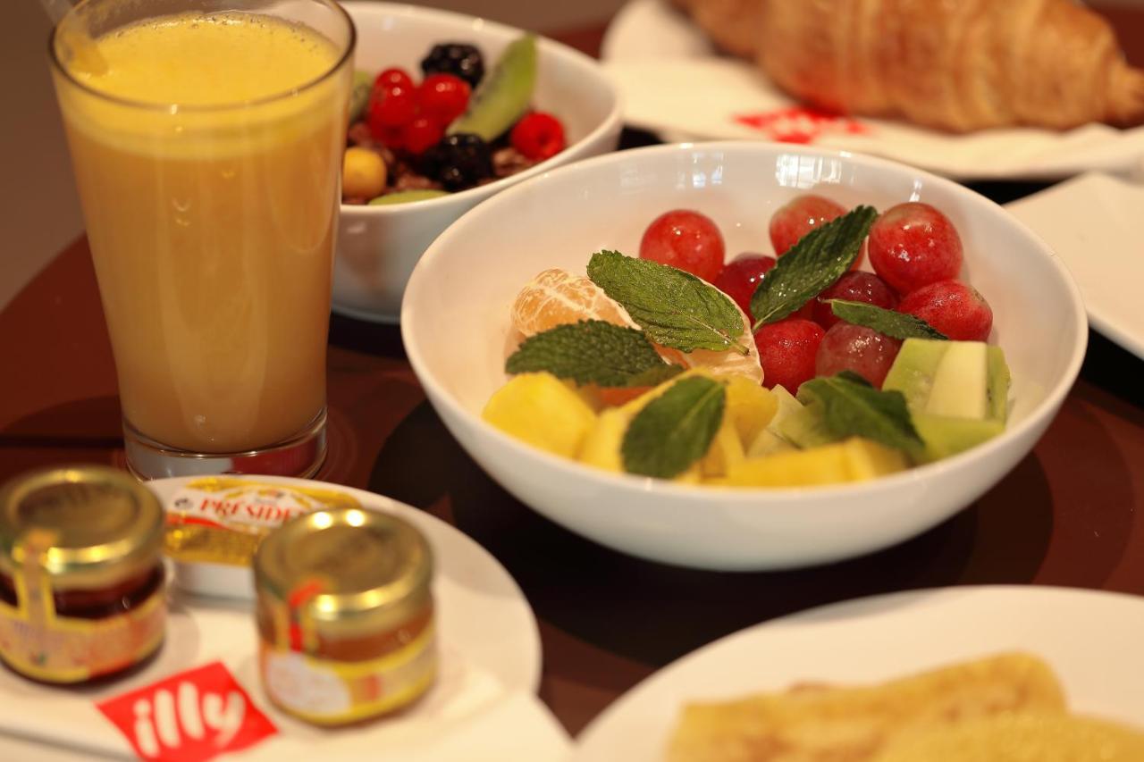 Le Palace D'Anfa Casablanca Eksteriør billede A fruit salad